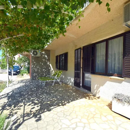 Blazevic 3* Omišalj