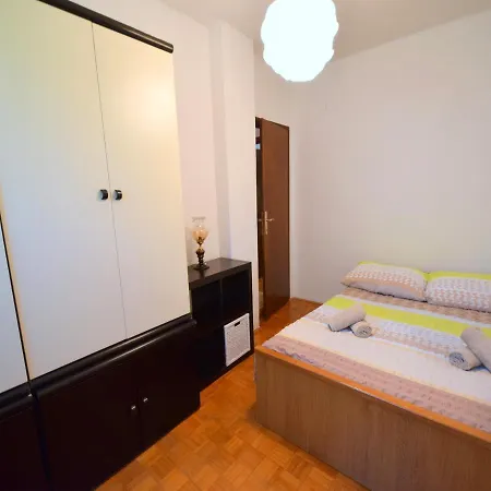 Pensión Blazevic 3*