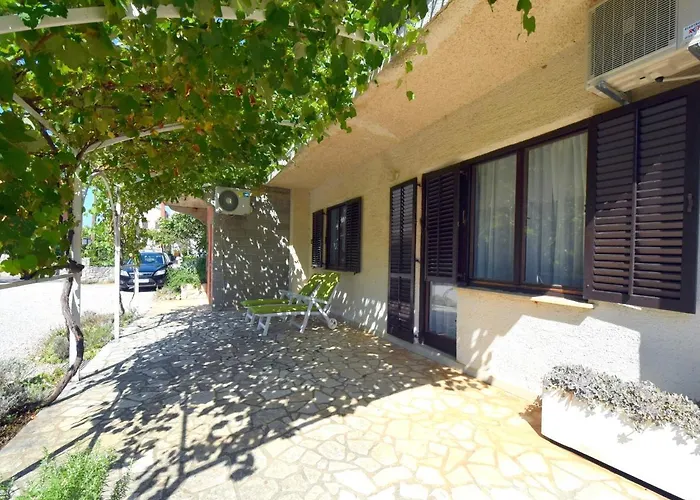 Blazevic 3* Omišalj