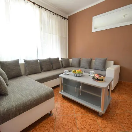 Blazevic Guest house Omisalj