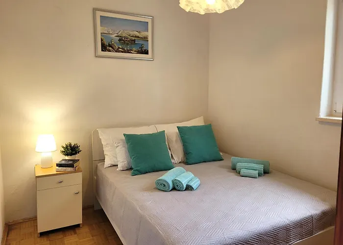 Blazevic 招待所 奥米沙利